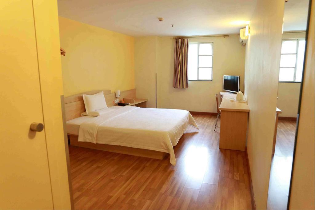 7 Days Inn Shenzhen Railway Station חדר תמונה