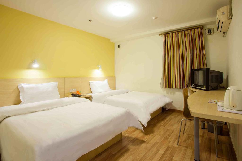 7 Days Inn Shenzhen Railway Station חדר תמונה